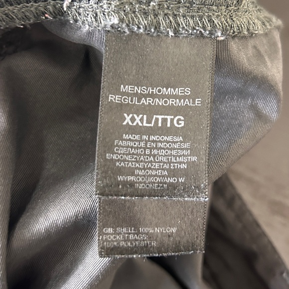 The North Face Mens Zip Off Pants Shorts XXL Gray Cargo Pockets with Belt - Picture 13 of 14